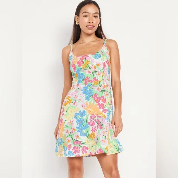 Old Navy Multicolor Floral Cami Dress Size Medium - Picture 1 of 9